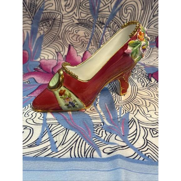 Vintage 50’s Porcelin Ceramic Flower‎ High Heel Gold Trim Victorian Style - Picture 1 of 4